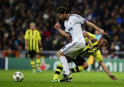 Xabi Alonso dice que Mourinho es el mejor entrenador que pueden tener