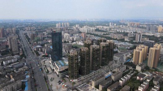 China confina ciudad de 20 millones de habitantes por nuevo brote de covid-19