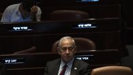 Netanyahu reprendió a Struck por sus comentarios y dijo que no se reducirían los derechos LGBTQ en el nuevo gobierno de Israel. Netanyahu reprendió a Struck por sus comentarios y dijo que no se reducirían los derechos LGBTQ en el nuevo gobierno de Israel.