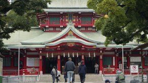Tres muertos en ataque en templo en Tokio