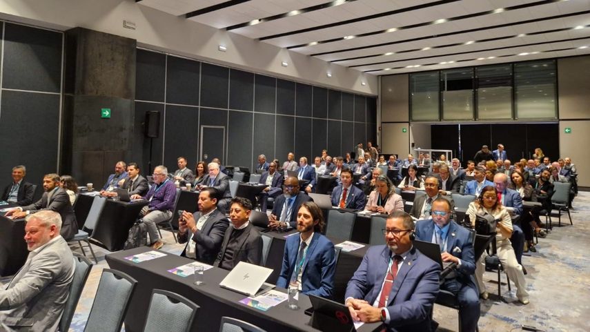 Panamá expone su gestión migratoria en cumbre.