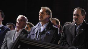 Oficialismo se mantiene arriba en sondeos a una semana de primarias argentinas