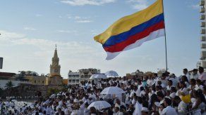 Panorama electoral colombiano se agita con la paz y corrupción como trasfondo