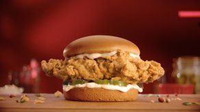 The Kentucky Chicken Sandwich está disponible en los 42 restaurantes de KFC en Panamá.  &nbsp;  &nbsp;