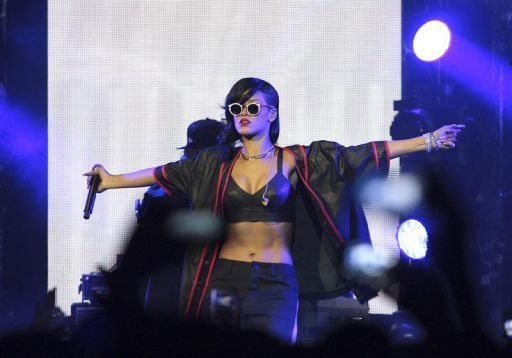 Rihanna arranca en México su gira presentación de Unapologetic