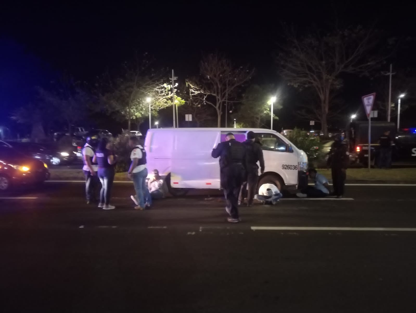 Persecución policía Avenida Balboa