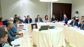 Sectores dicen que nuevo salario mínimo es insostenible Sectores dicen que nuevo salario mínimo es insostenible