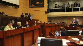 Asamblea declara receso hasta este martes para discusión de presupuesto del Canal