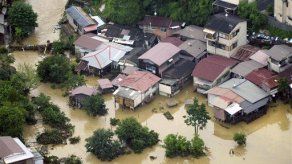 Amainan lluvias torrenciales en Japón; 28 muertos