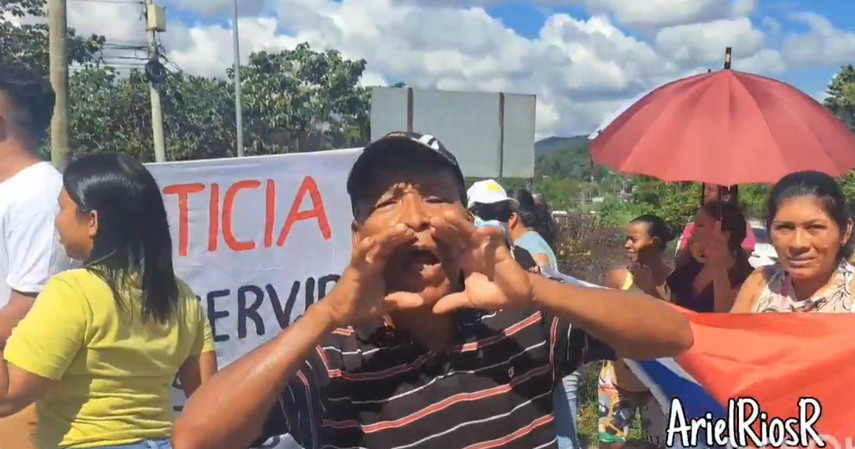 Residentes de Veracruz realizan cierre de calle&nbsp;