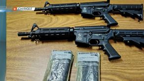 Decomisan armas de guerra en bus que transportaba migrantes