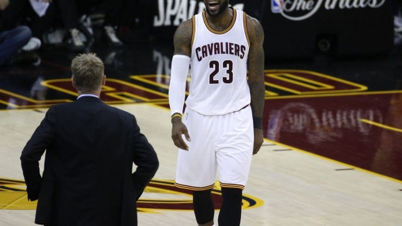 LeBron encara un reto imposible ante los Warriors