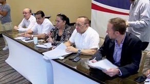 Gobierno y docentes oficializan acuerdo salarial y desenlace de la huelga