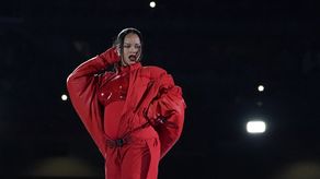 Rihanna: Los memes no faltaron en el Half-Time del Super Bowl