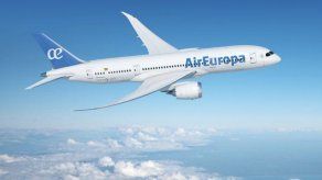 El avión Boeing 787 Dreamliner de Air Europa cuenta con una capacidad para 296 pasajeros, de los cuales 22 vuelan en clase Business.