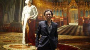 Un detenido por arrojar pintura a un retrato de Isabel II