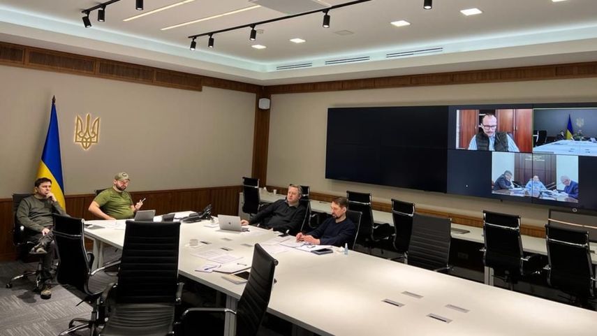 &nbsp;Entre los temas que se deben abordar figuran un alto el fuego .