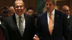 Rusia amenaza suspender diálogo sobre alto el fuego en Siria