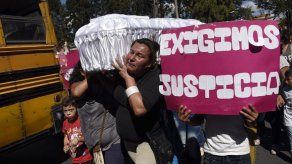 Aumenta a 40 el número de adolescentes muertas por incendio en Guatemala