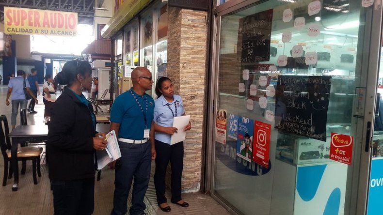 Sorprenden 135 comercios con anomalías en ofertas en primer día de Black Weekend