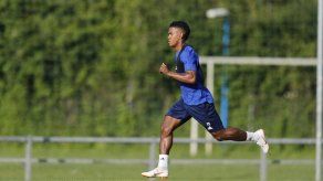 Bárcenas: Vengo a aportar al Oviedo en cualquier parte del terreno