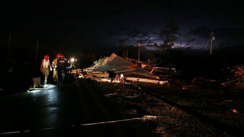 EEUU: Tornados en el sur, nieve en las llanuras