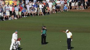 Tiger Woods es penalizado
