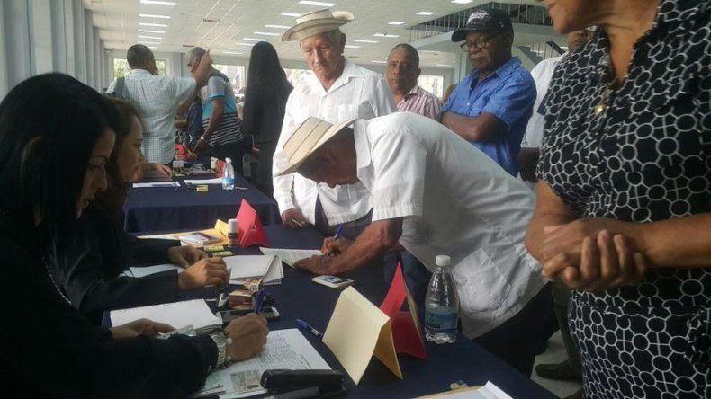 Presidente Varela entrega primeros Cepadem a más de 500 jubilados
