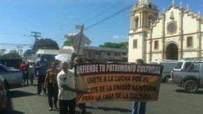 Veragüenses protestaron por el rescate de la antigua Unidad Sanitaria