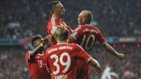 Bayern Múnich debuta en liga con triunfo 3-1 ante Moenchengladbach