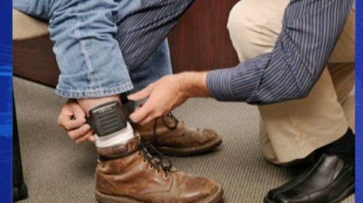 Gobierno busca implementar brazaletes electrónicos Gobierno busca implementar brazaletes electrónicos