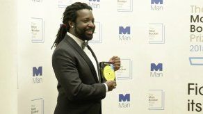 Por primera vez un escritor jamaicano gana premio Man Booker por mejor novela