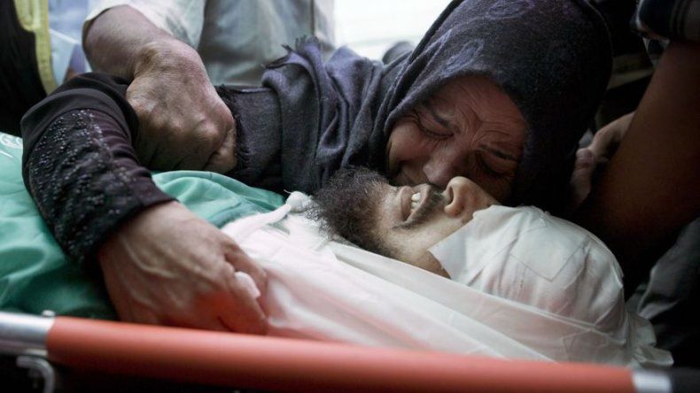 Israel cierra un paso fronterizo a Gaza por la violencia
