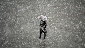 Suprimidos por nieve unos 500 vuelos en aeropuertos de París