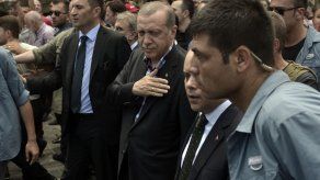 Decretan el arresto del militar asistente personal de Erdogan