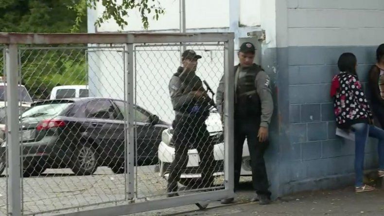 Gobierno dice que motín carcelario en Venezuela inició por intento de fuga
