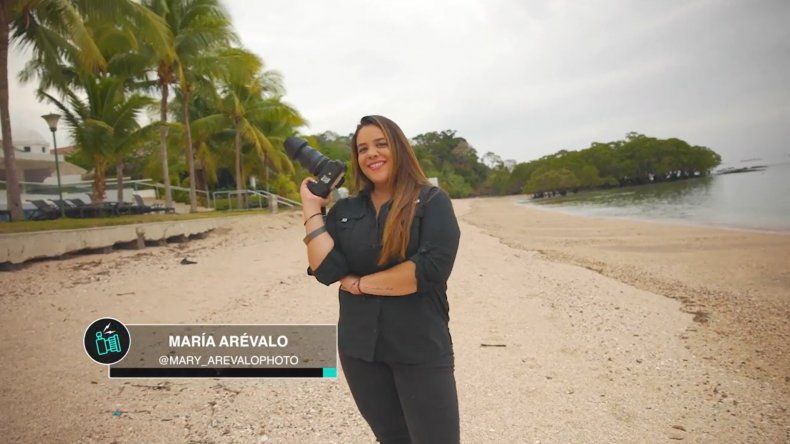María Arévalo: fotógrafa y diseñadora gráfica.