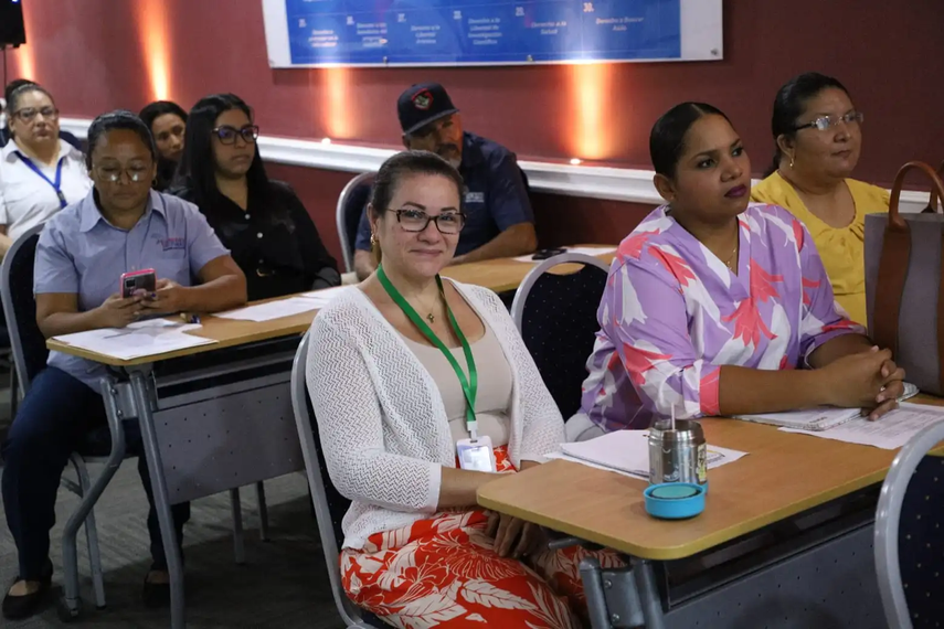 La Defensoría del Pueblo inicia la jornada de Capacitación para Oficiales de los Derechos Humanos La Defensoría del Pueblo inicia la jornada de Capacitación para Oficiales de los Derechos Humanos