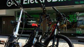 Presentan en Panamá bicicletas eléctricas como alternativa a movilidad urbana