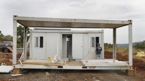 Construyen soluciones habitacionales para afectados de inundaciones