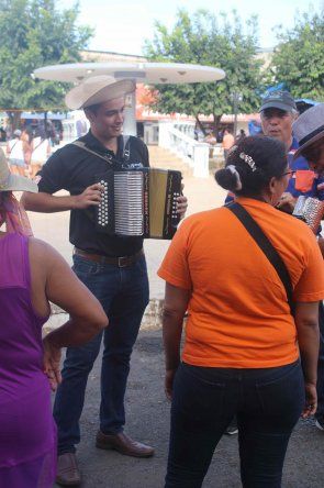 Participantes de Cuna de Acordeones  2018 y A lo Panameño se toman Las Tablas