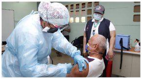 La aplicación de vacunas contra el virus de la influenza avanza de acuerdo a lo programado, dice el Minsa.