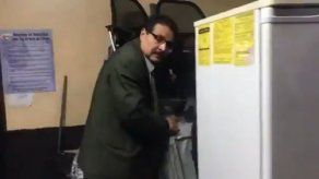 Sorprenden a juez guatemalteco involucrado en corrupción aparentemente ebrio