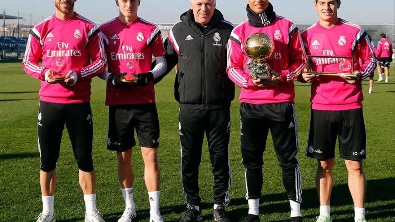 James: Gracias por todo mister, en poco tiempo aprendí mucho de ti