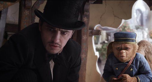 Oz encabeza las taquillas por segunda semana