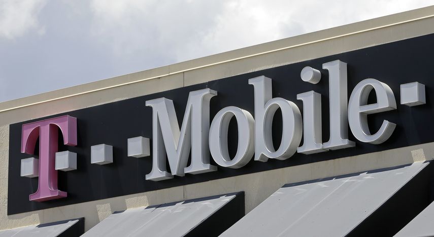 T-Mobile dijo esperar tener un cargo total previo a impuestos de 400 millones de dólares en el segundo trimestre de este año.