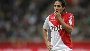 Falcao sufre una grave lesión de rodilla y podría perderse el Mundial