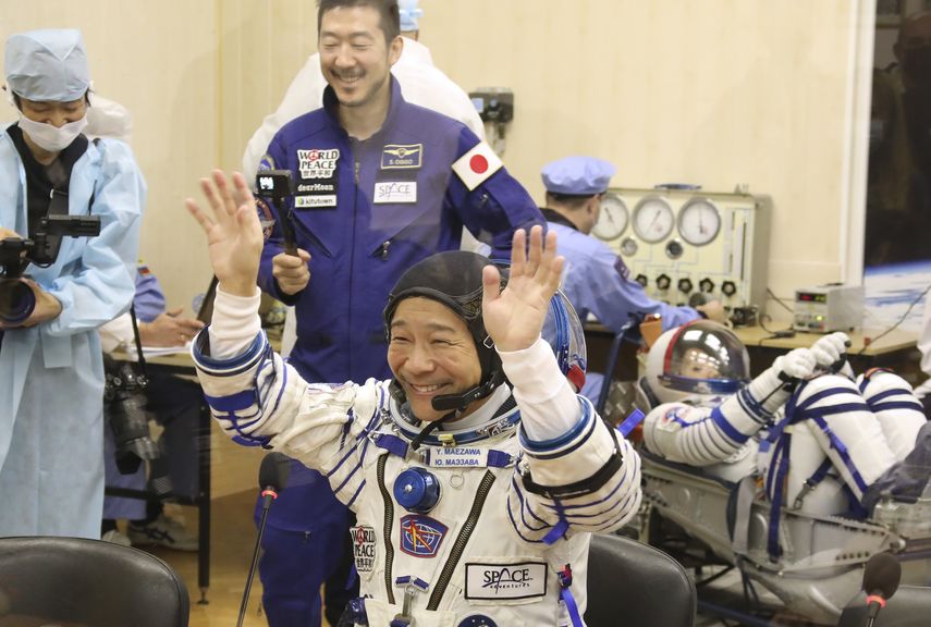 Maezawa y Hirano esperaban pasar 12 días en el espacio.