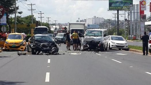 Presentan anteproyecto de ley para indemnizar daños vehiculares