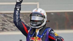 Vettel gana el Gran Premio de Baréin en un día nefasto para los Ferrari